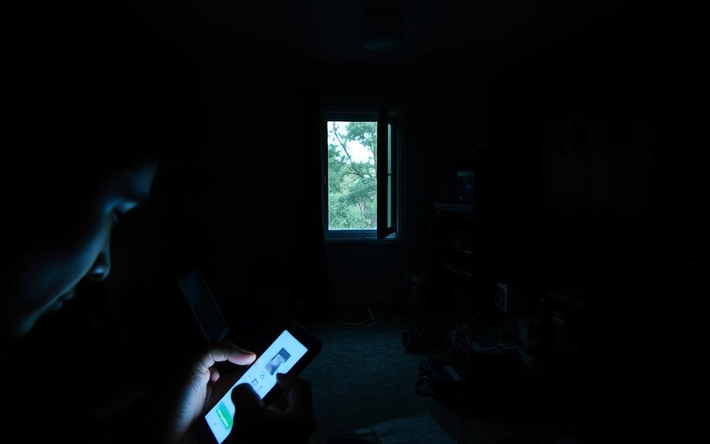 does technology have a negative effect on our lives